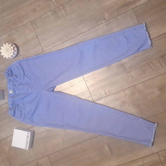 Scrunchy Expandable Waist - Picture 3 of 8